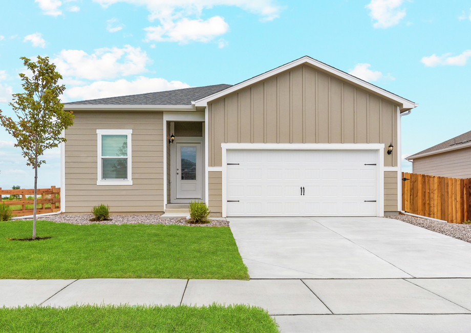 The Arapaho is a one-story floor plan.