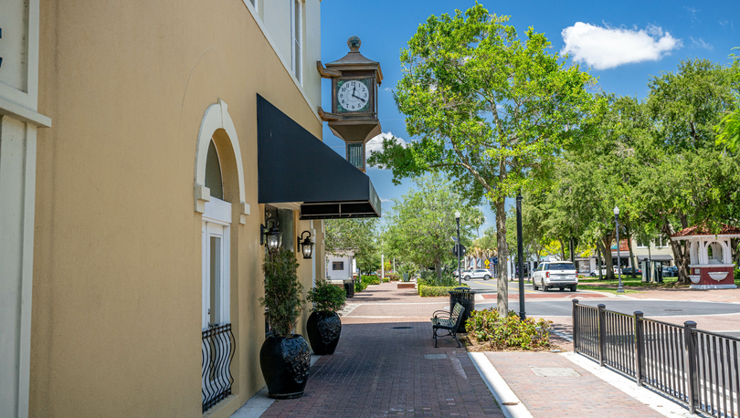 View of street in Winter Haven, Florida