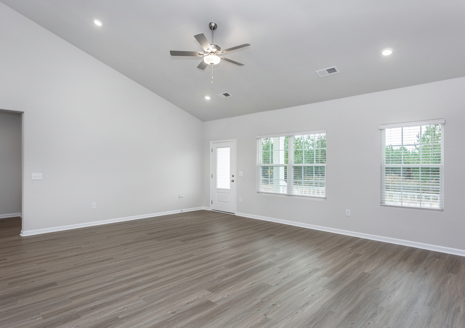 Spacious living room