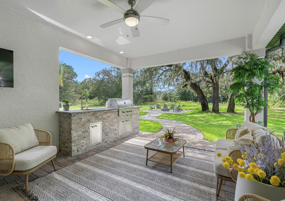 Enjoy preparing meals with the outdoor kitchen.