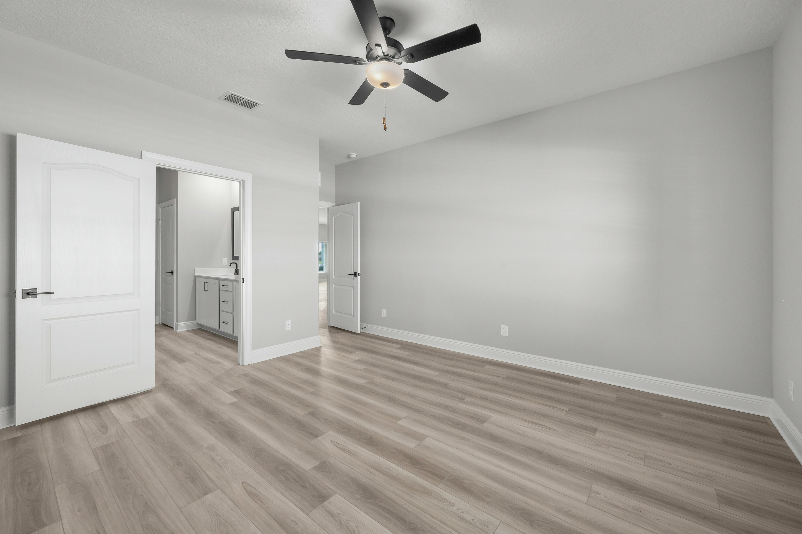 The master suite has a private master bath and large walk-in closet!