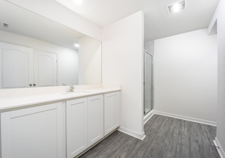 Exceptional storage and a lot of counterspace in the master bathroom