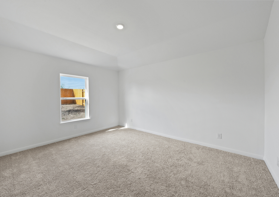 Lush carpet in the master bedroom