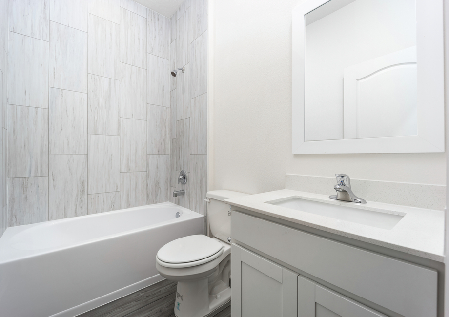 Secondary bathroom perfect for guests