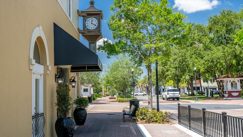 View of street in Winter Haven, Florida