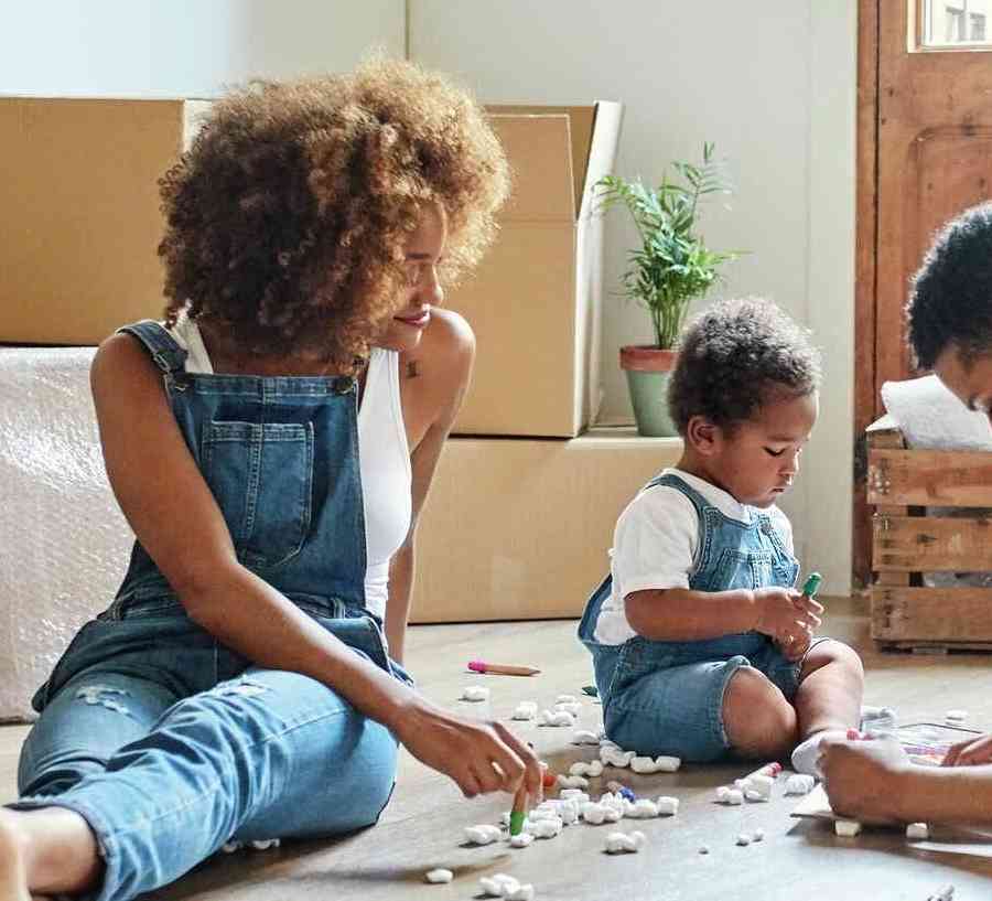 Family with moving boxes coloring.