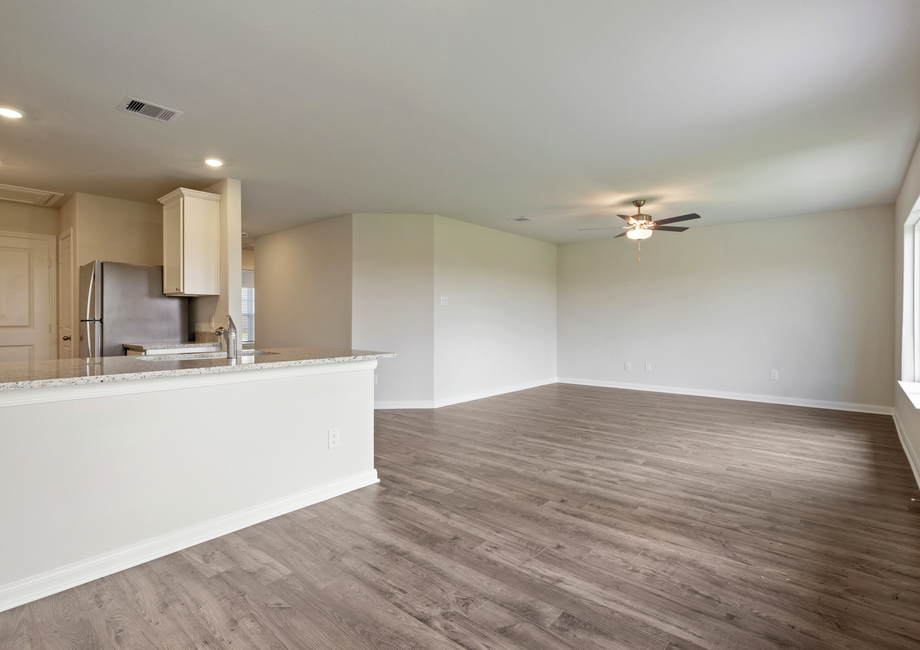 Spacious open enterainment area 