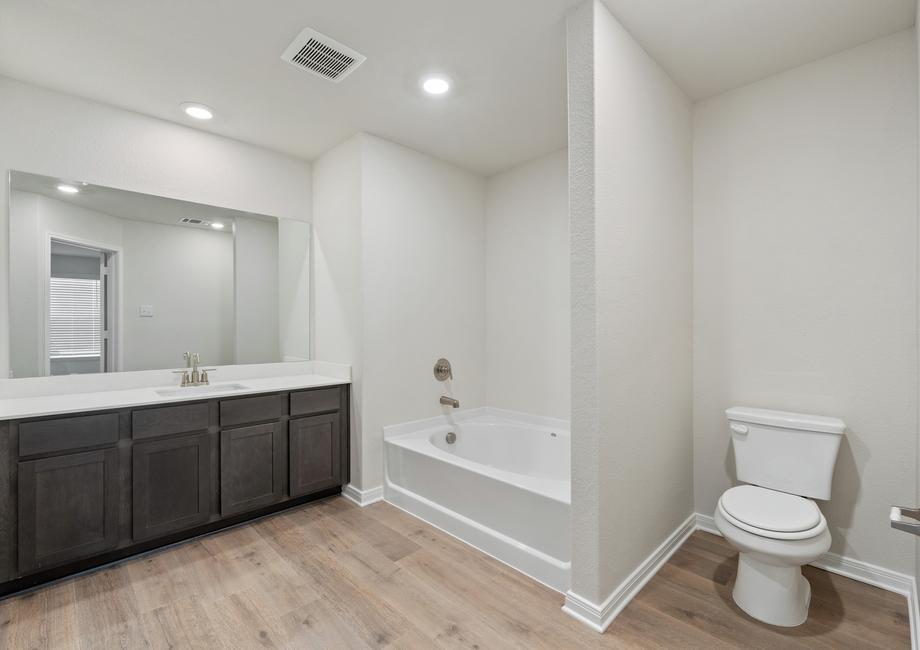 The master bathroom of the Colorado plan also has a garden tub.