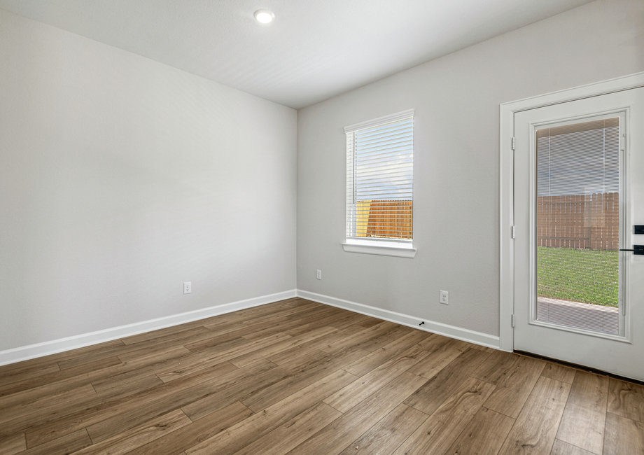 A door in the dining room leads to the covered patio