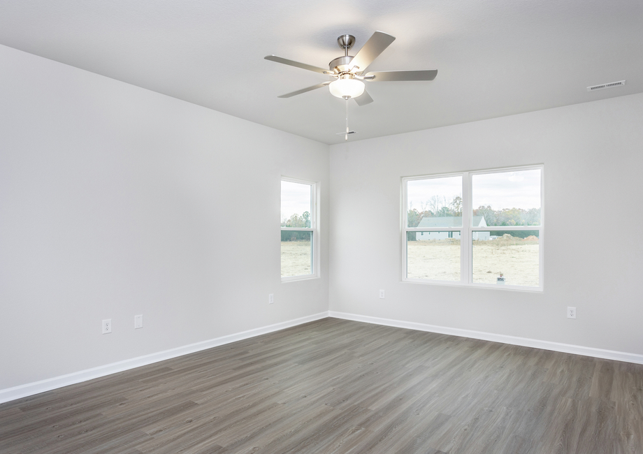 Spacious living room