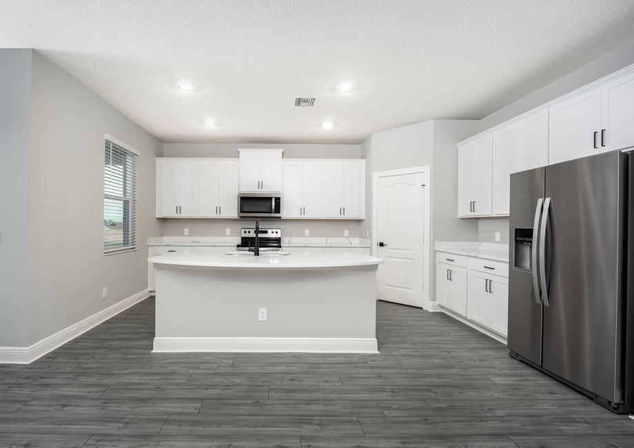 Chef-ready kitchen with subway tile backsplash