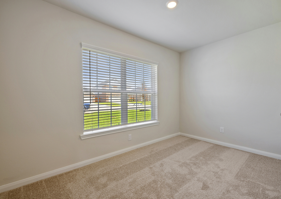 Bedroom with carpet flooring 