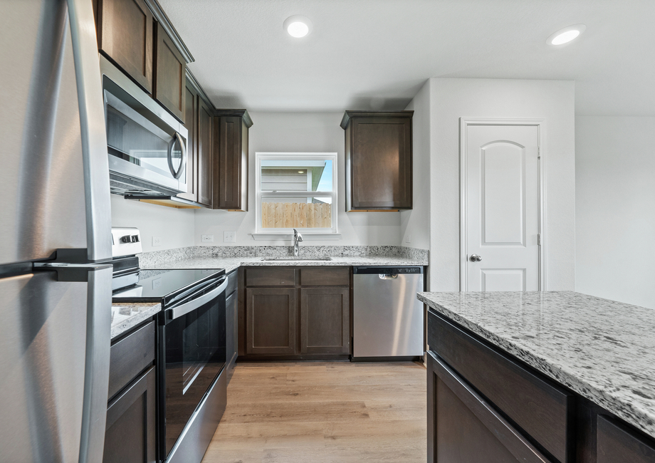 The kitchen of the Sabine has a wonderful energy-efficient appliances.