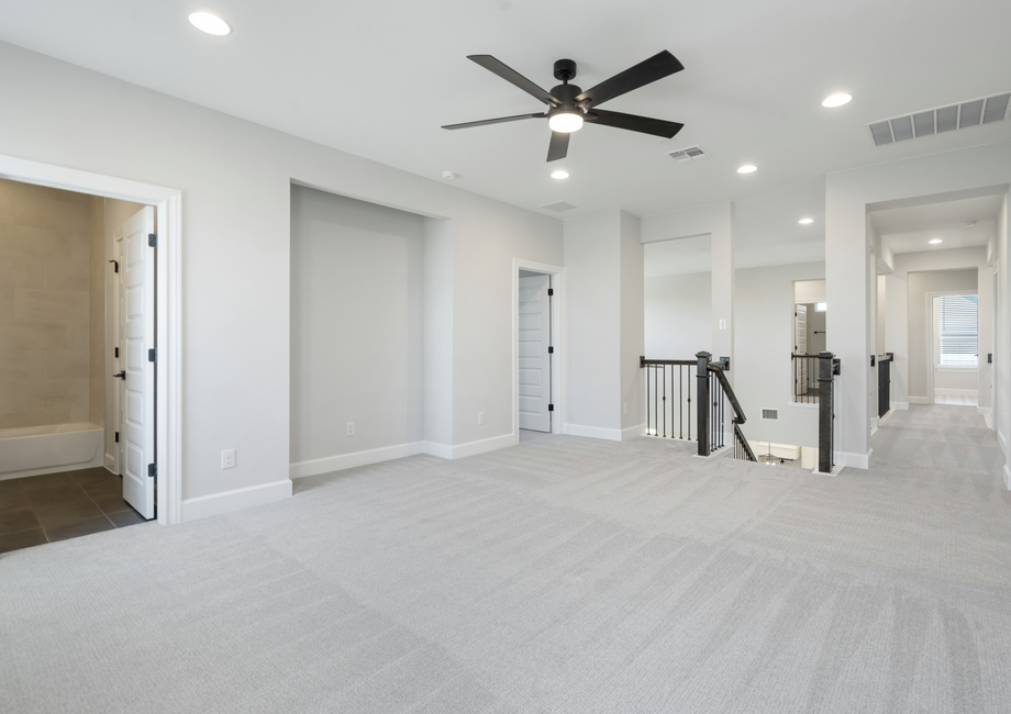 The upstairs loft is spacious.