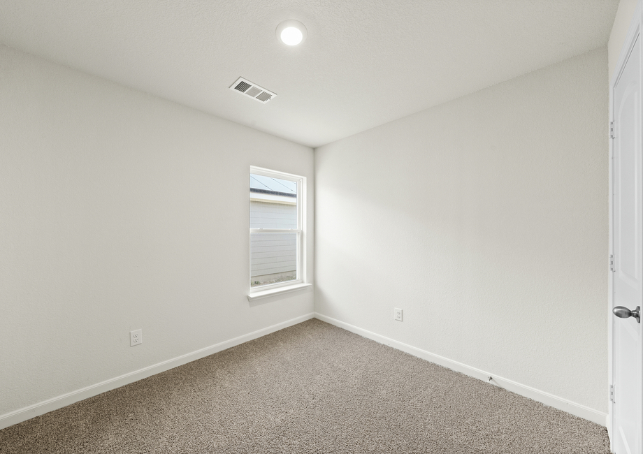 The flex room is a versatile space to adapt to your needs.