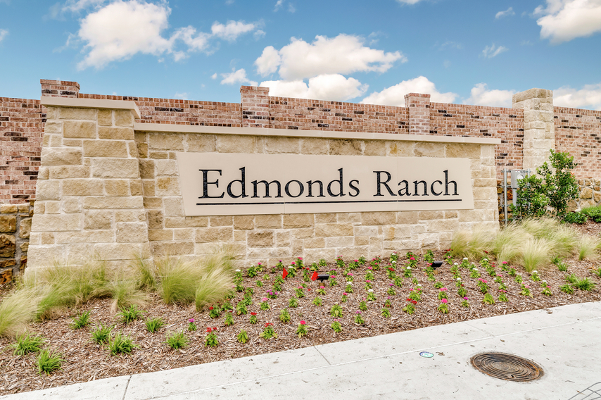 Edmonds Ranch_Monument_002.jpg