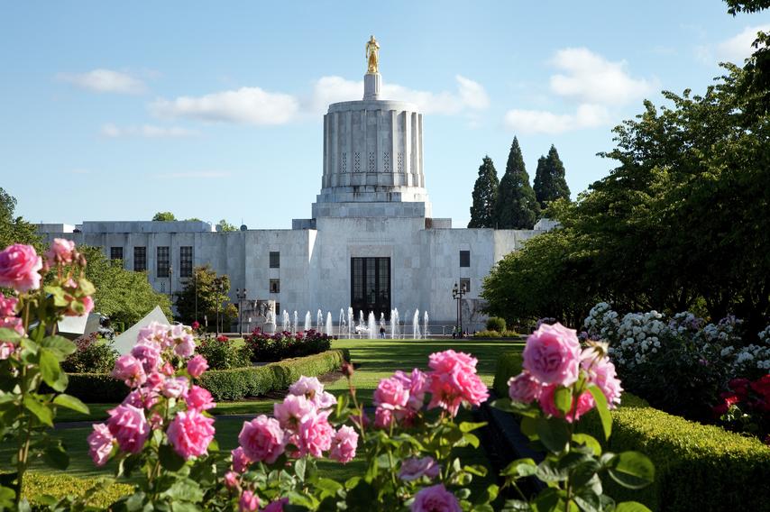 Oregon State Capital Building in Salem, Oregon