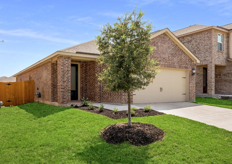 The Cedar is a beautiful one-story floor plan.